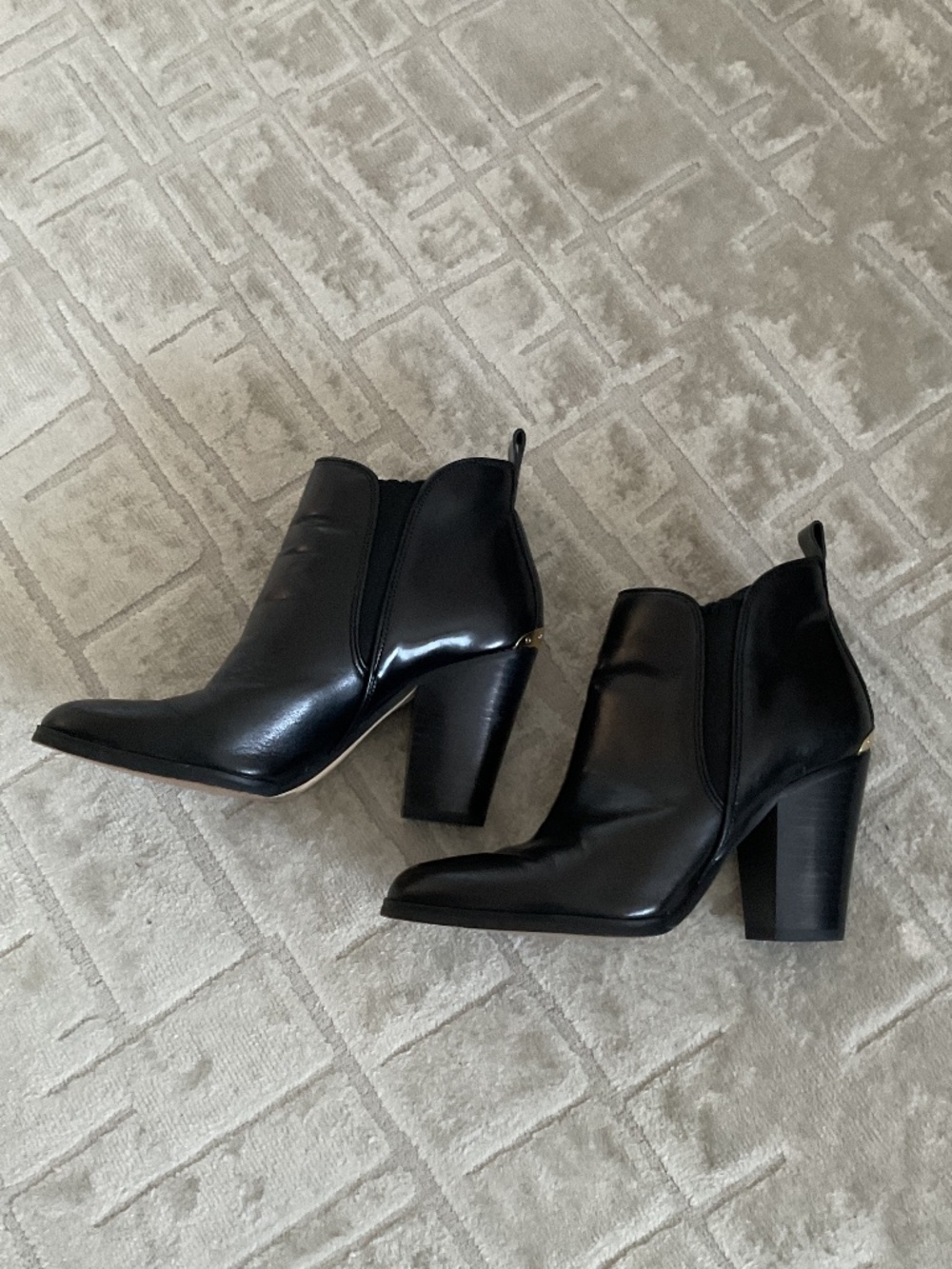 Micheal Kors women’s boots